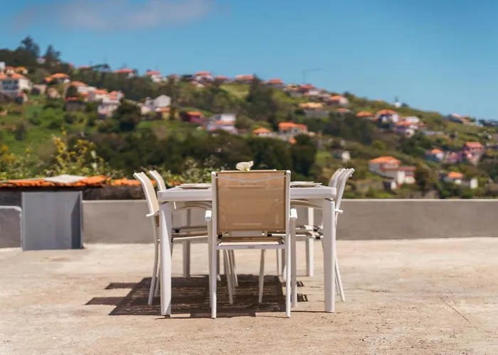 Maison d'hôtes Guestready - Escape With Ocean And Mountain Views Calheta (Madeira)